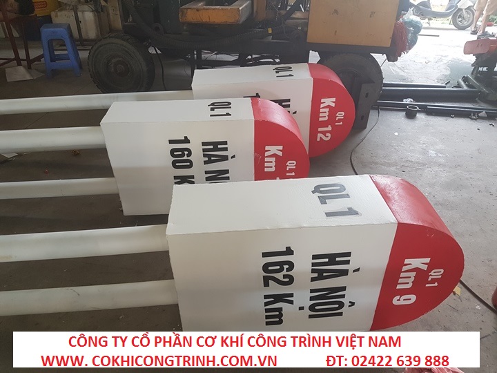 Cột KM do Công ty CP Cơ khí Công trình Việt Nam sản xuất